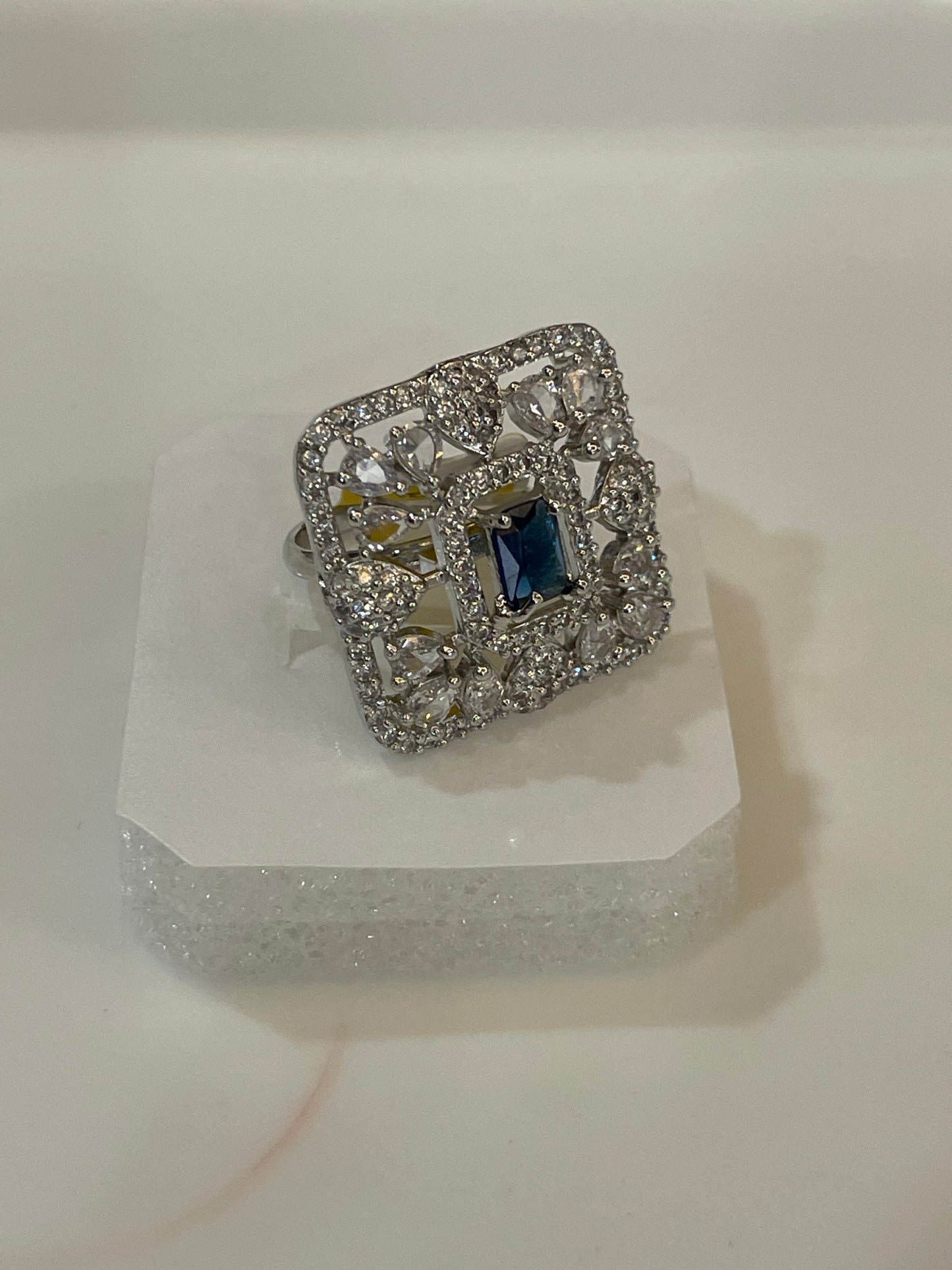 Noor-e-Nafis Sapphire Square Ring