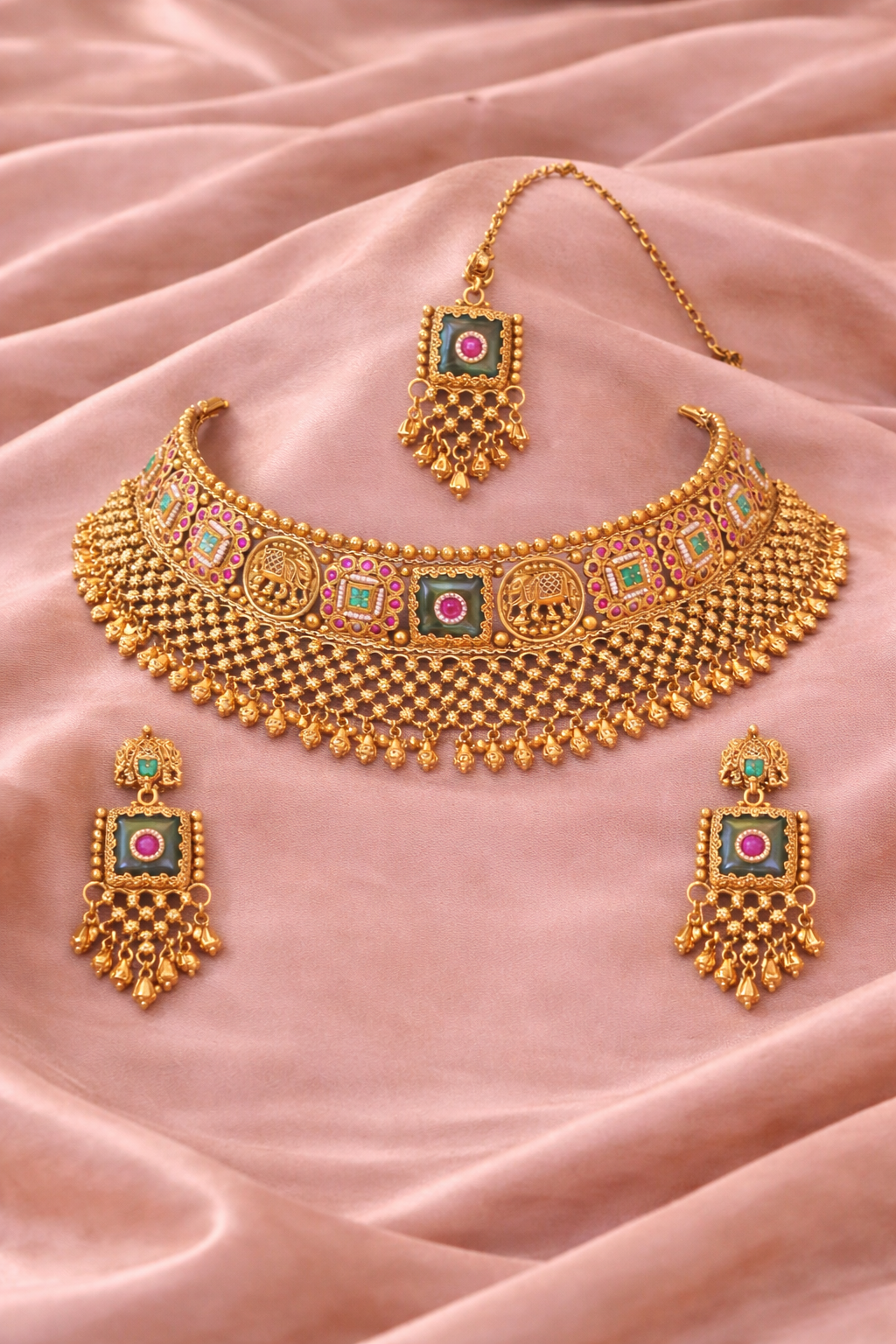 Vaidehi Royal Temple Choker Set