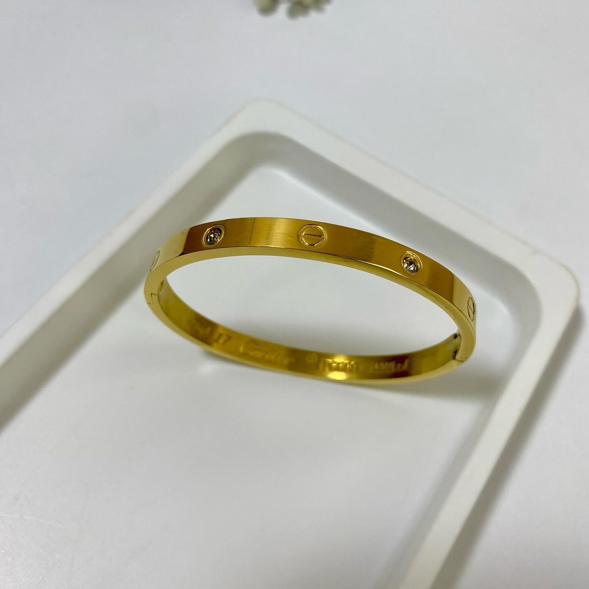 Anti tarnish Bracelet with golden plating, demi-fine jewelry for women