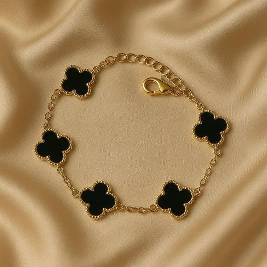 Black Clove-shaped bracelet made of high quality material with anti-tarnish finish, elegant jewelry for women
