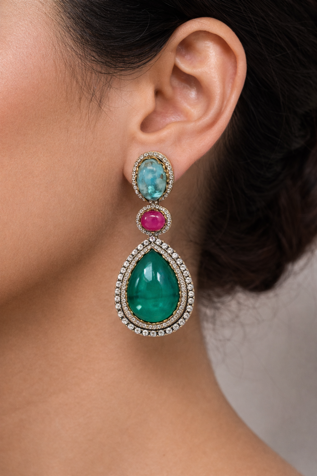 Emerald Aura Trio Drop Earrings