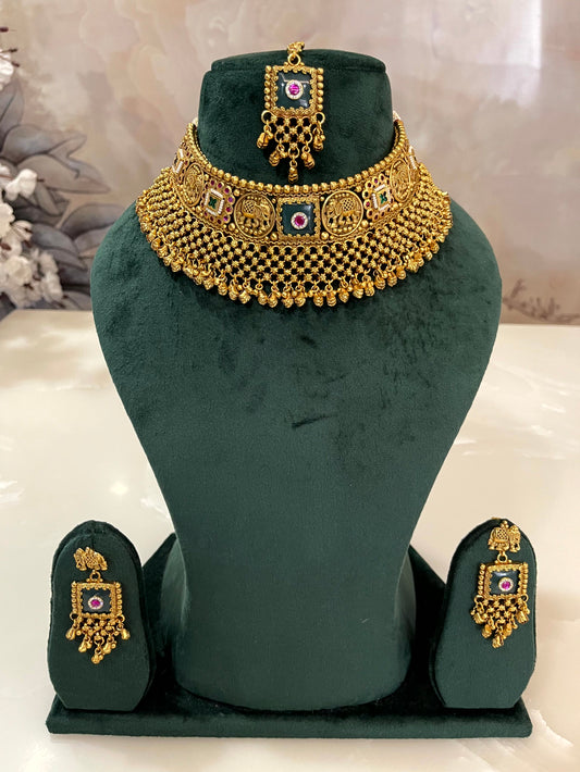 Vaidehi Royal Temple Choker Set