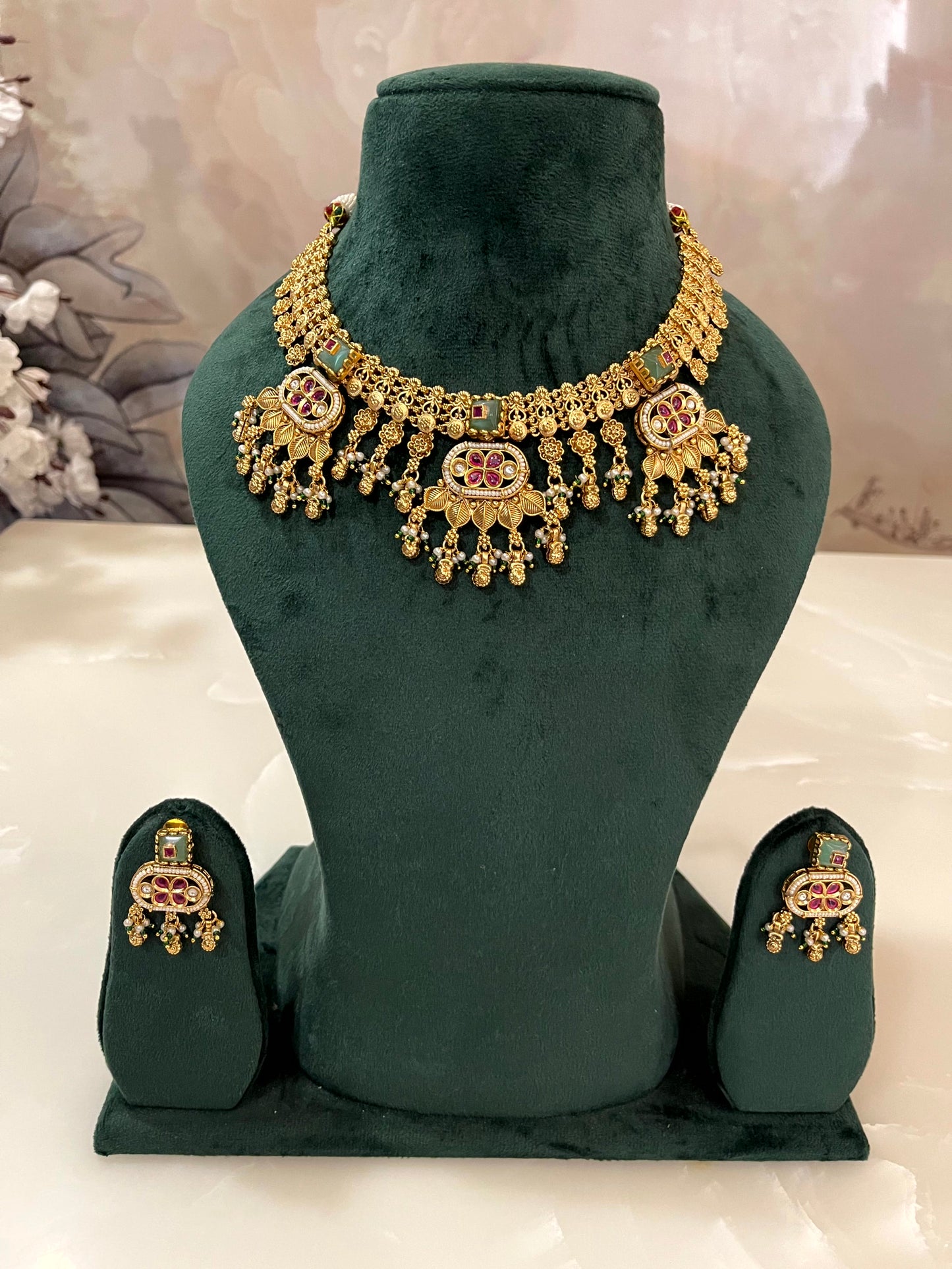 Pushpa Polki Choker Necklace Set