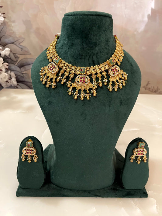 Pushpa Polki Choker Necklace Set