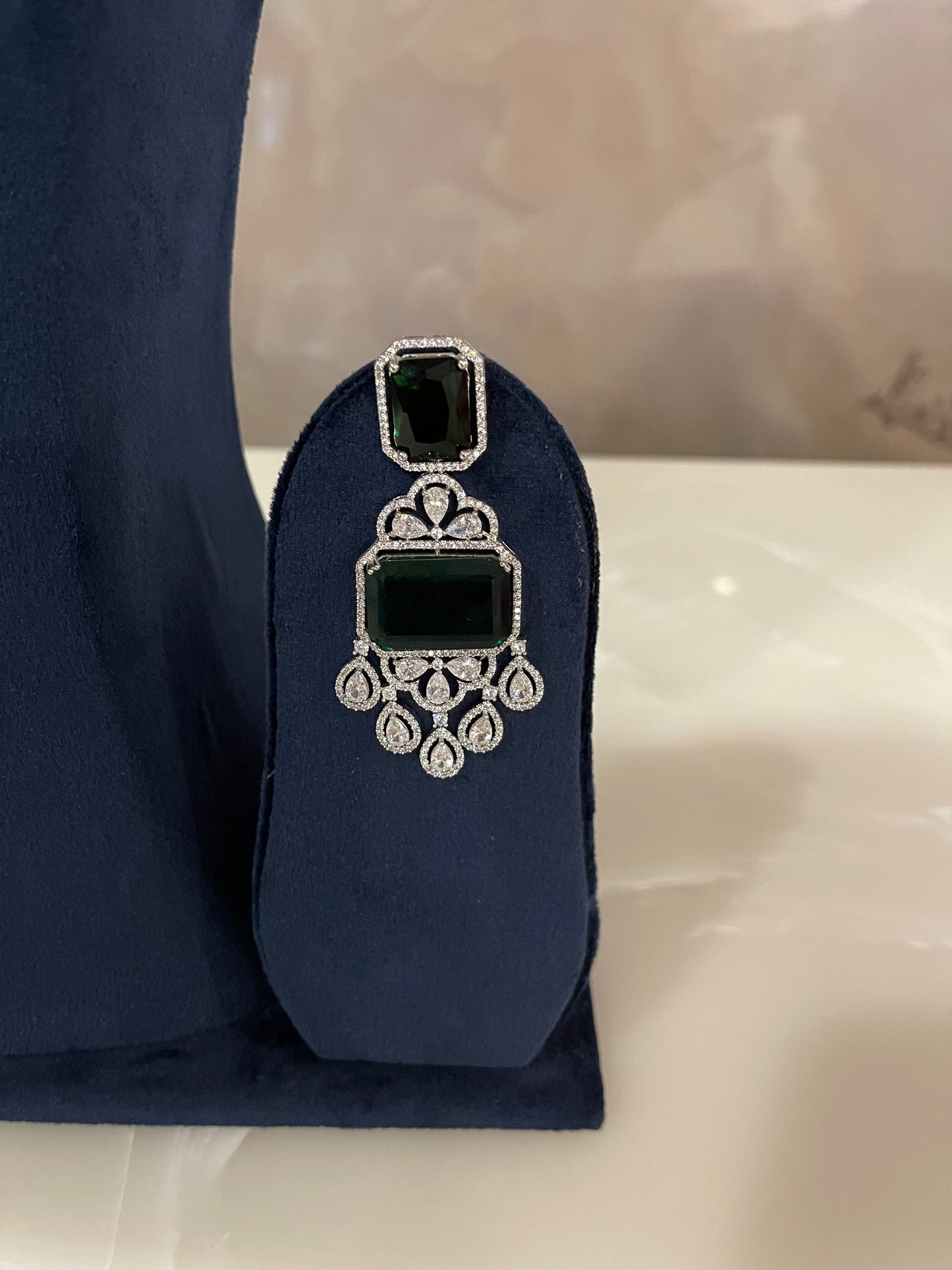 Princess Necklace Emerald Jewellery Set