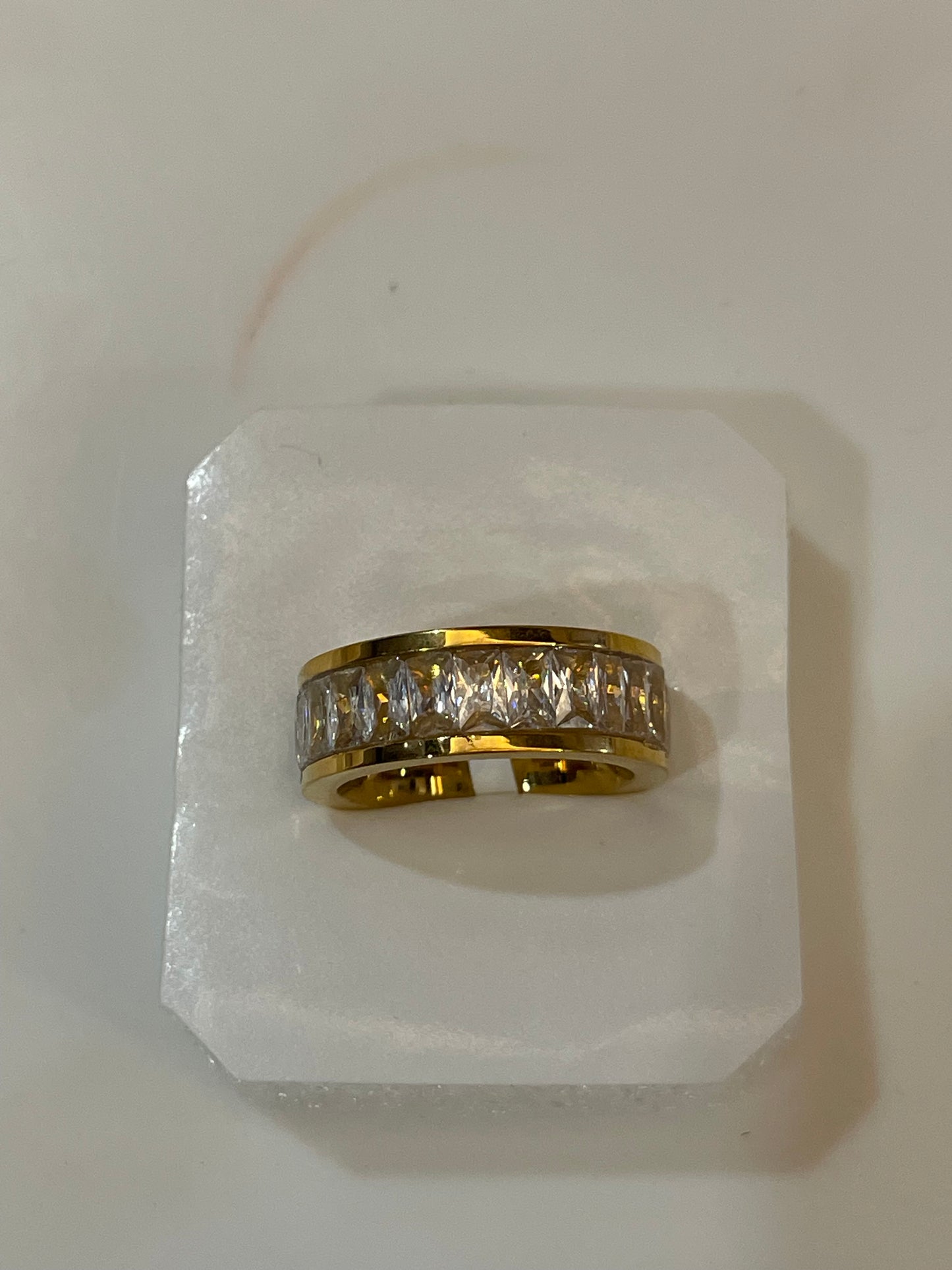 Crystal Aura Band Ring